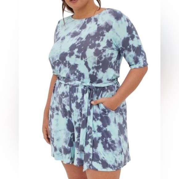 Torrid Blue and White Tie-Dye Romper - Picture 2 of 9
